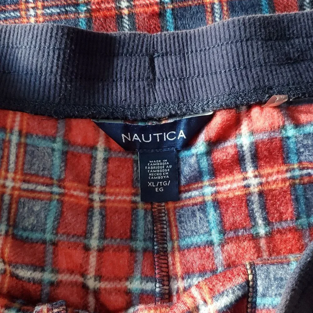 Nautica Super Soft Velvet Feel 2pc Long Sleeve Top Pants Pajama Set in Red Plaid